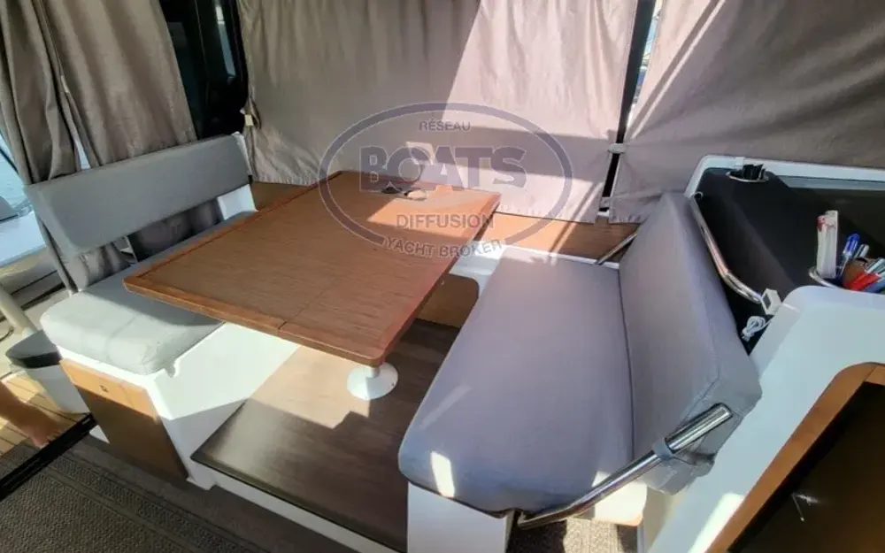 slider 10 Jeanneau Merry Fisher 1095