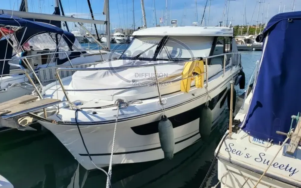 slider 1 Jeanneau Merry Fisher 1095