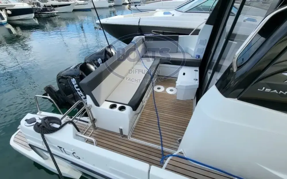 slider 3 Jeanneau Merry Fisher 895 Offshore