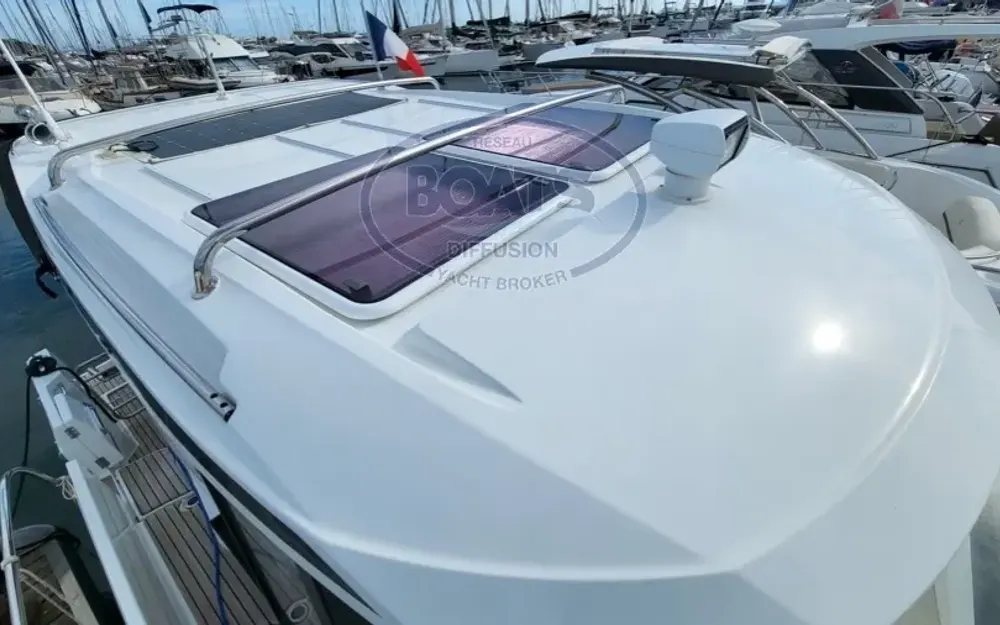 slider 6 Jeanneau Merry Fisher 895 Offshore
