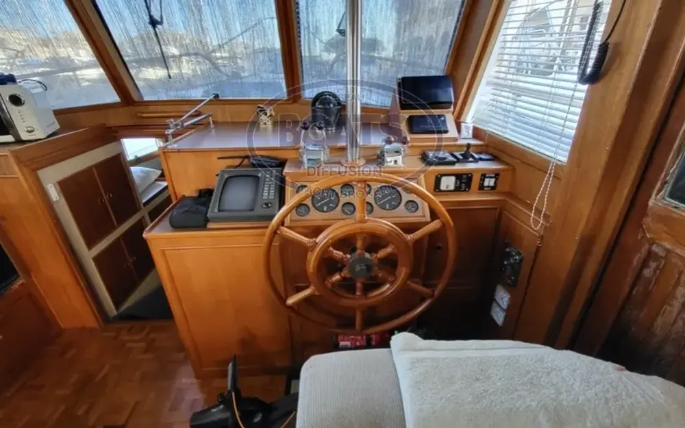 slider 11 Grand Banks  42