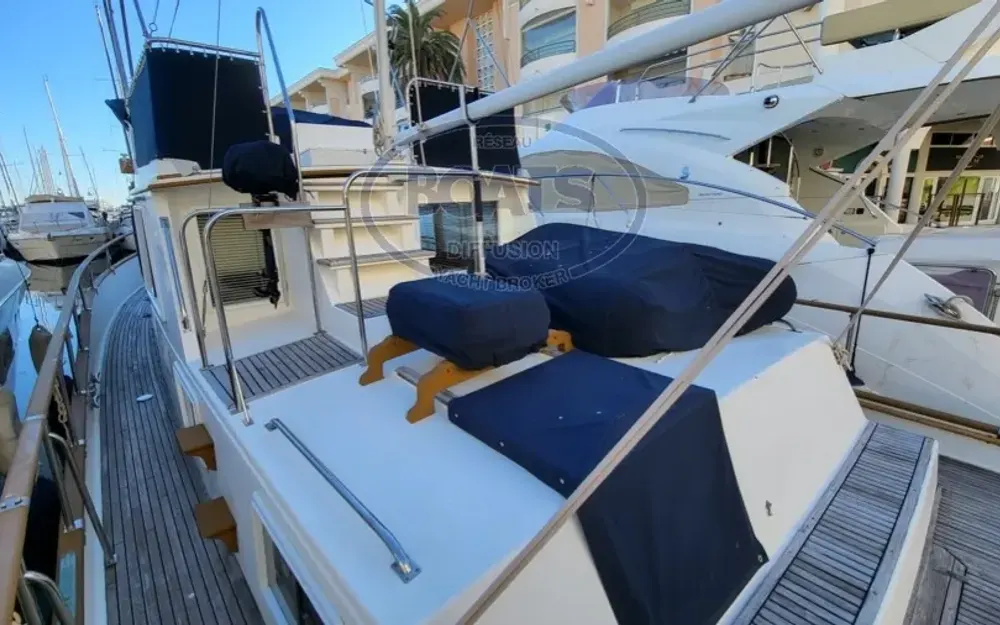 slider 2 Grand Banks  42