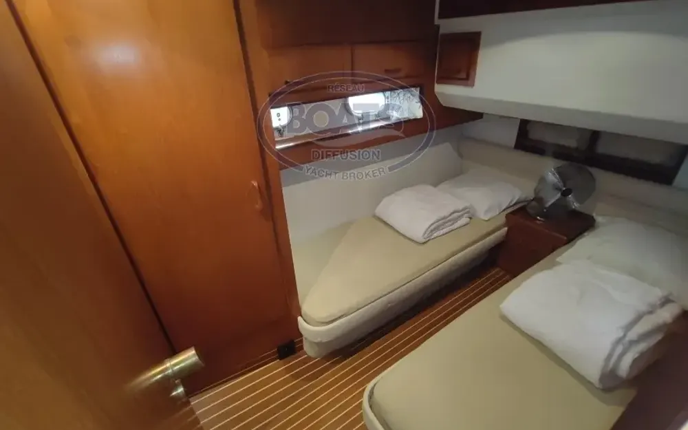 slider 4 Fairline  36 Sedan