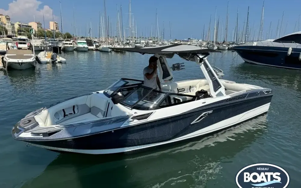 slider 0 Centurion Boats Centurion Ri 265