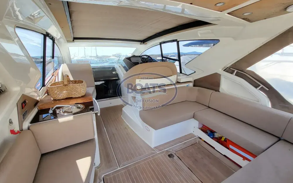 slider 14 Cranchi M 44 Hard Top
