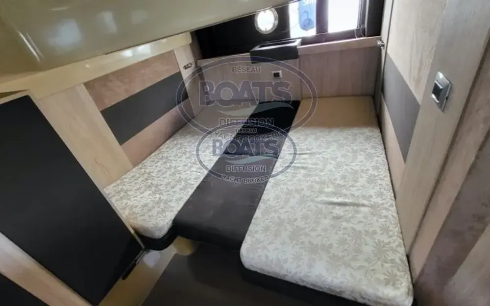 slider 3 Cranchi M 44 Hard Top
