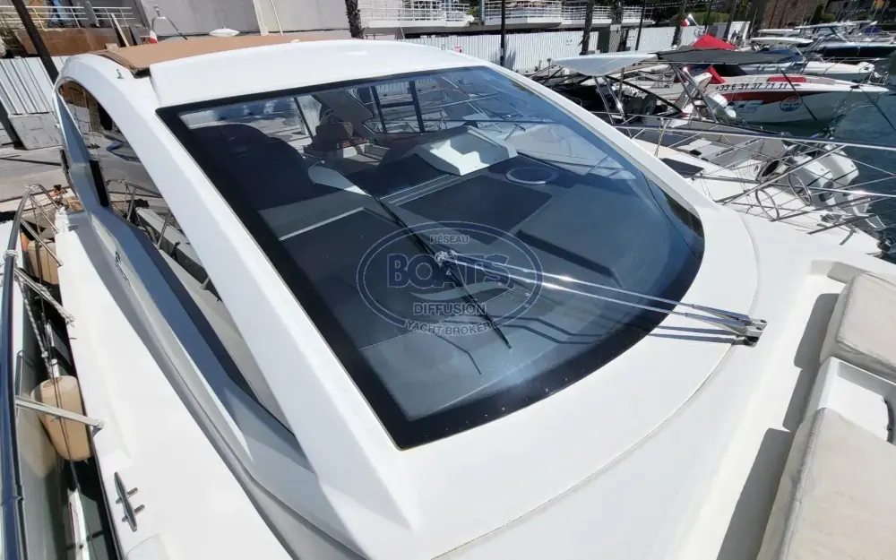 slider 8 Cranchi M 44 Hard Top