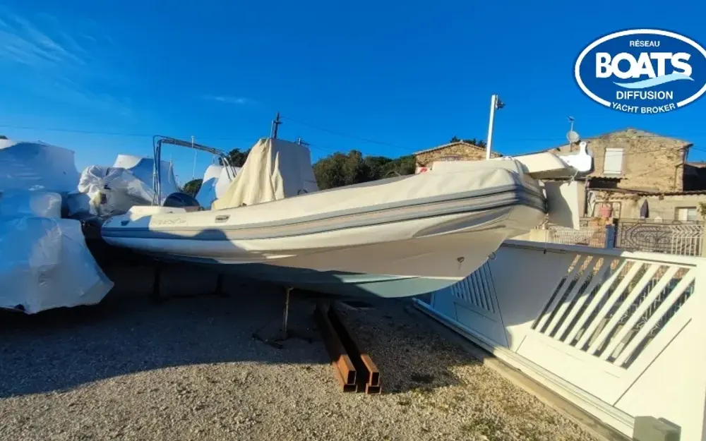 slider 0 Capelli Tempest 700 Sun