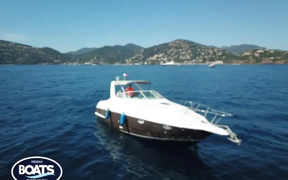 slider 0 Chris Craft Crowne 272