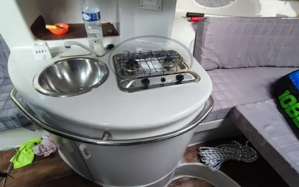 slider 10 Chris Craft Crowne 272
