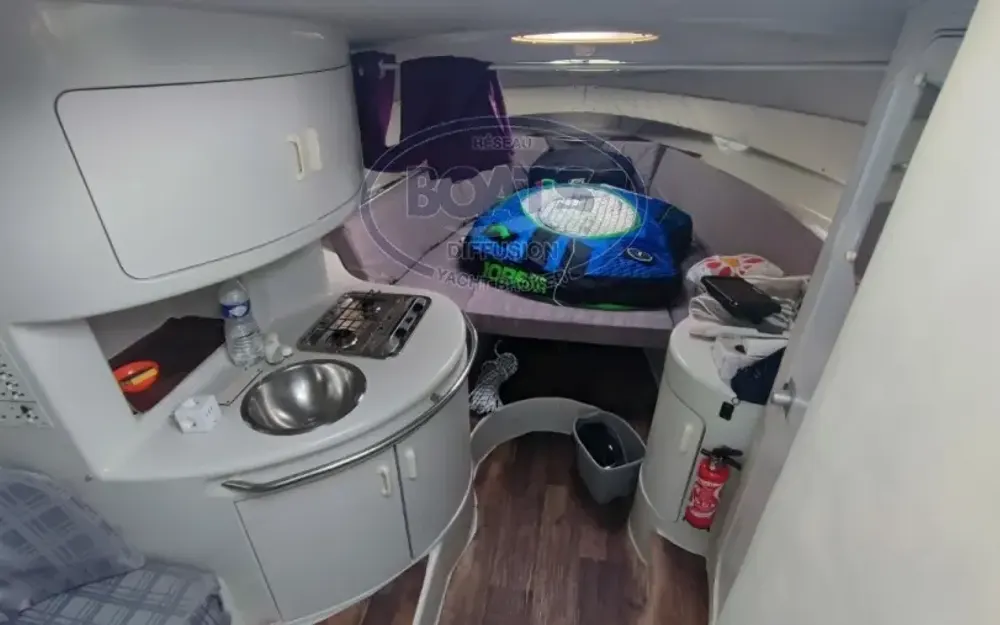 slider 2 Chris Craft Crowne 272