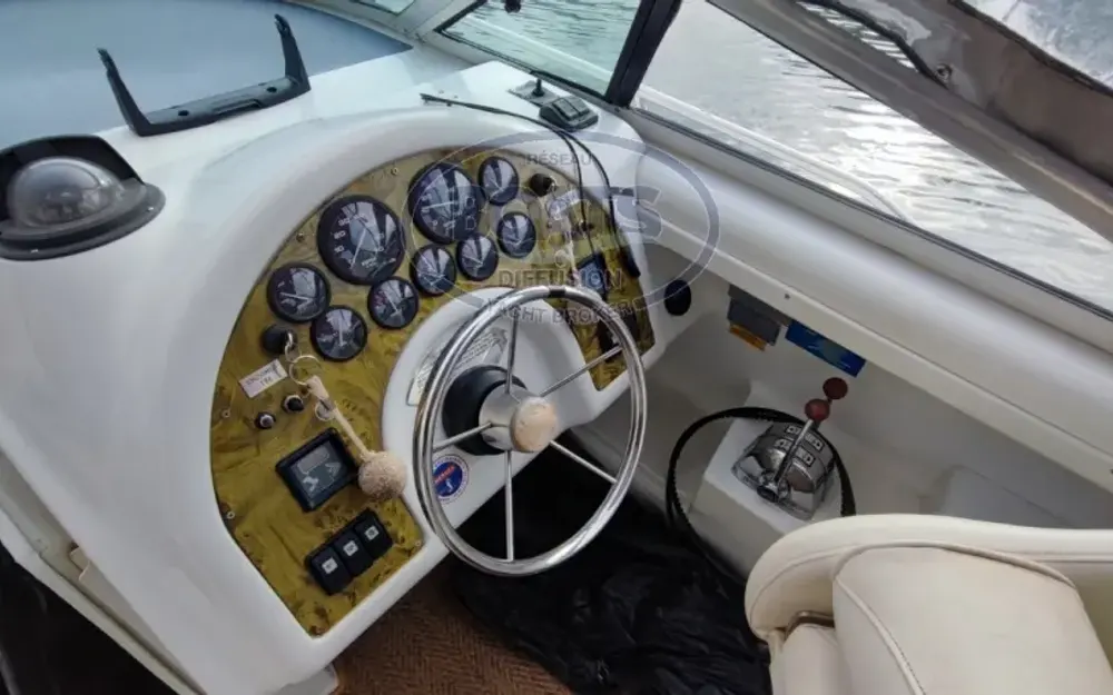 slider 5 Chris Craft Crowne 272