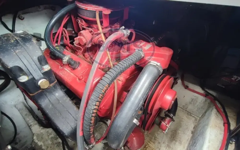 slider 8 Chris Craft Crowne 272