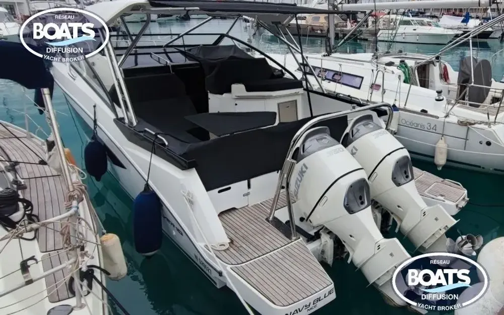 slider 0 Beneteau Flyer 10