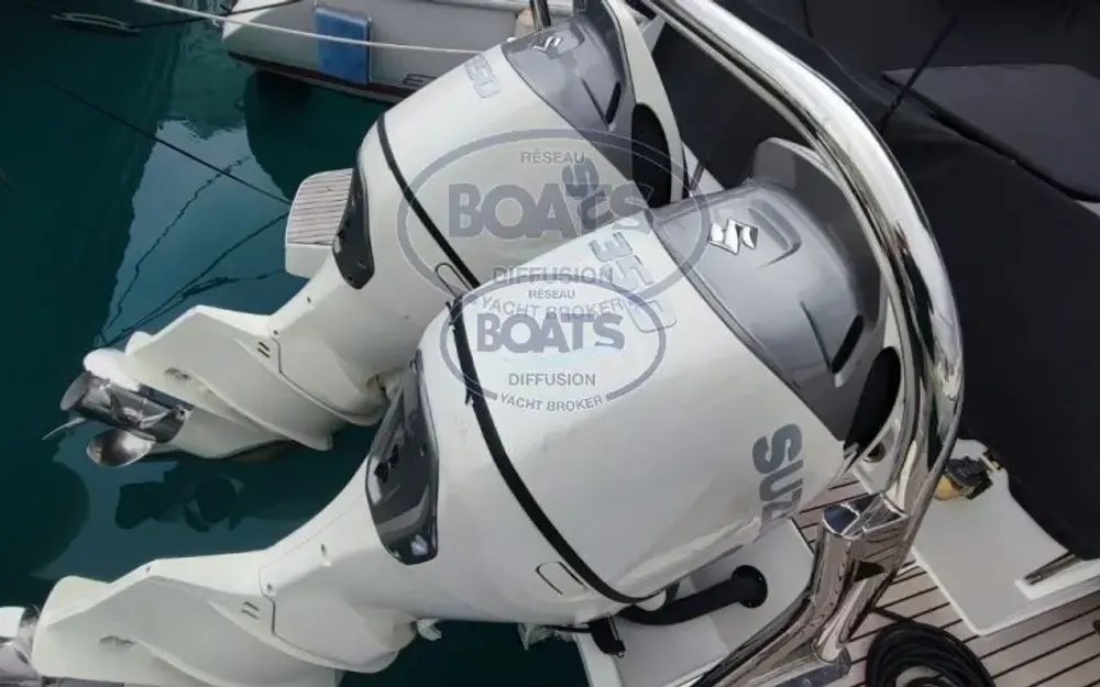 slider 10 Beneteau Flyer 10