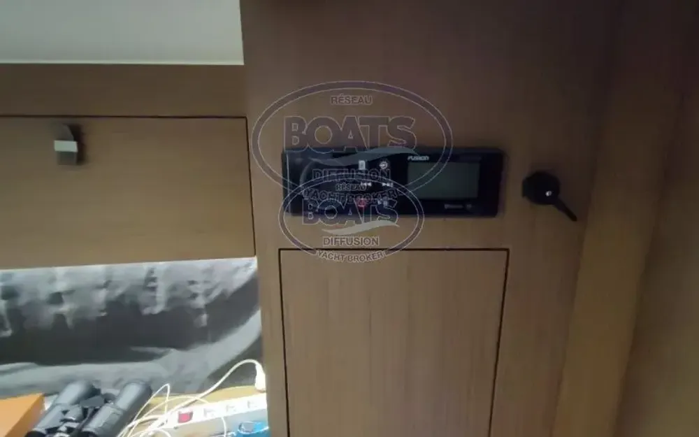 slider 11 Beneteau Flyer 10
