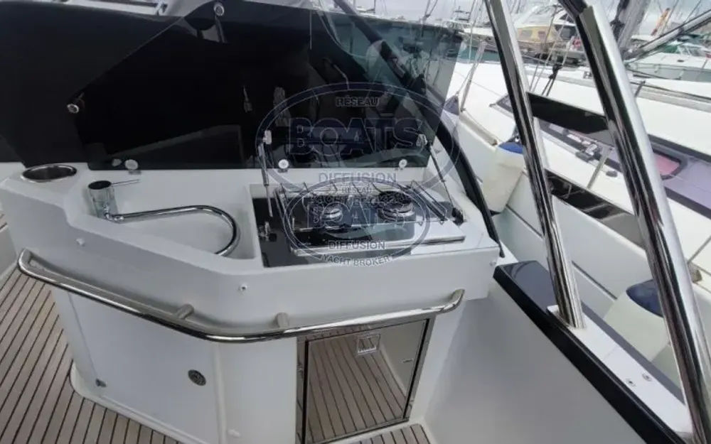 slider 5 Beneteau Flyer 10