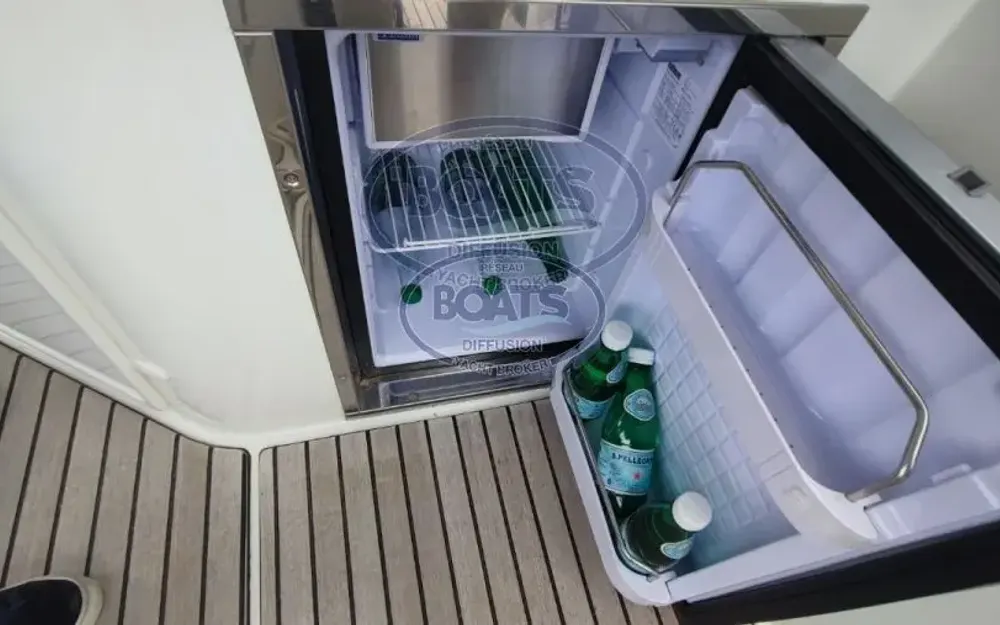 slider 6 Beneteau Flyer 10