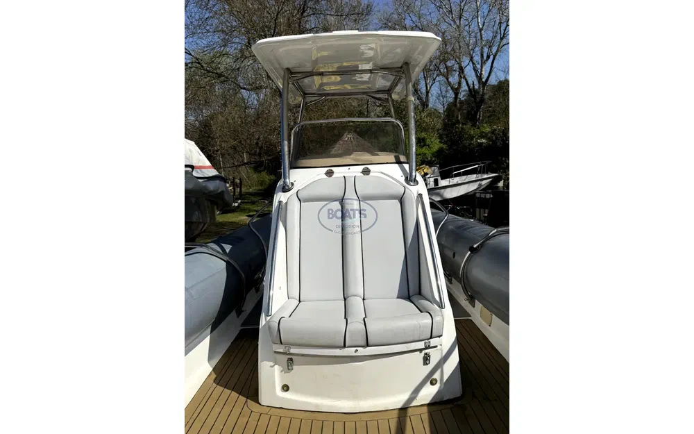 slider 6 Hysucat 28' Rib