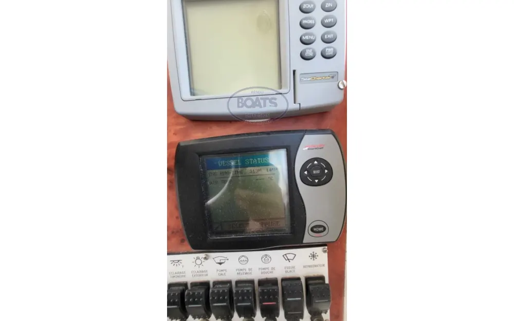 slider 12 Mery Nautic Belisaire 700
