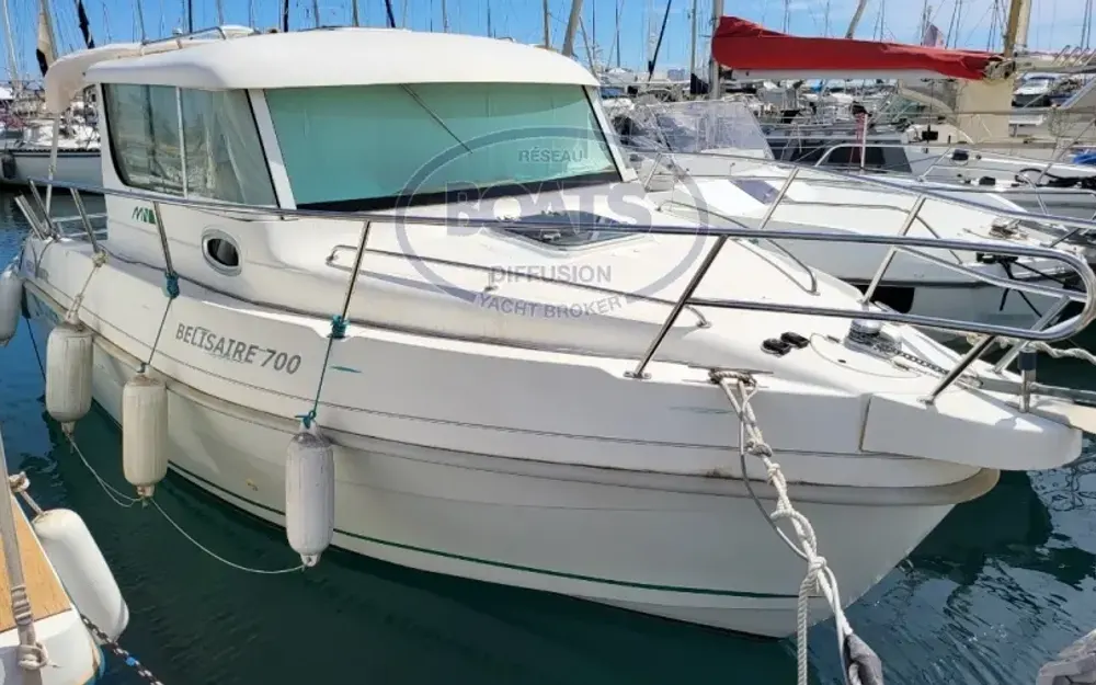 slider 1 Mery Nautic Belisaire 700