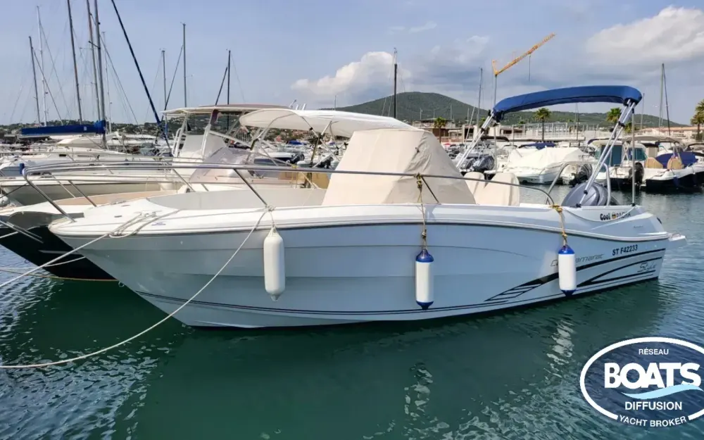 slider 0 Jeanneau Cap Camarat 7.5 CC Serie 2