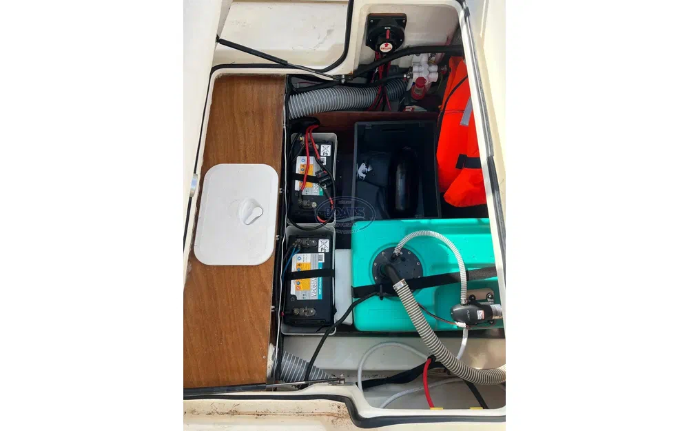 slider 10 Jeanneau Cap Camarat 715