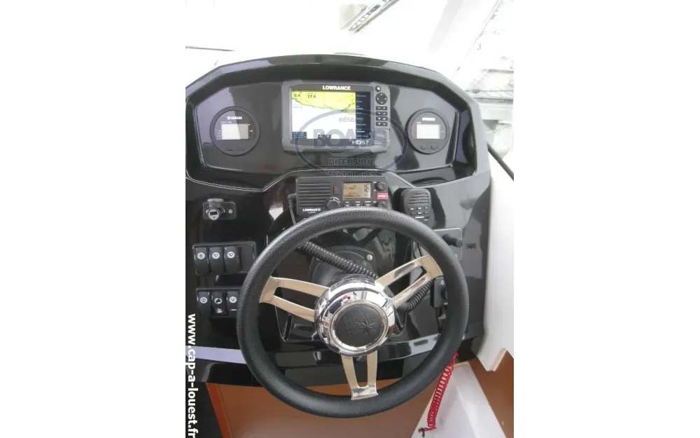 slider 6 Jeanneau Merry Fisher 795