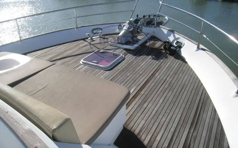 slider 1 Beneteau Swift Trawler 52