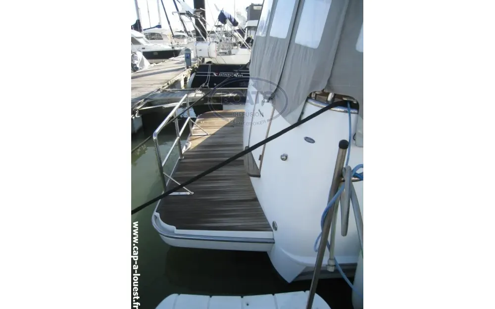 slider 2 Beneteau Swift Trawler 52