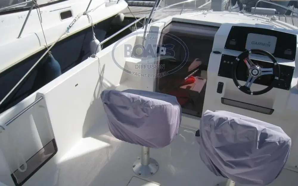 slider 9 Pacific Craft  630 SC