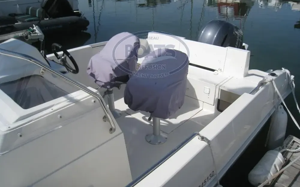 slider 3 Pacific Craft  630 SC