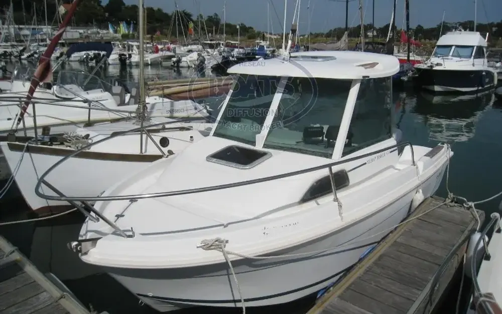 slider 1 Jeanneau Merry Fisher 530
