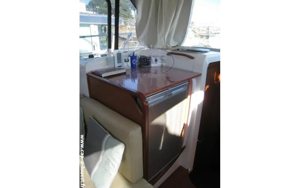slider 10 Beneteau Antares 30 Fly