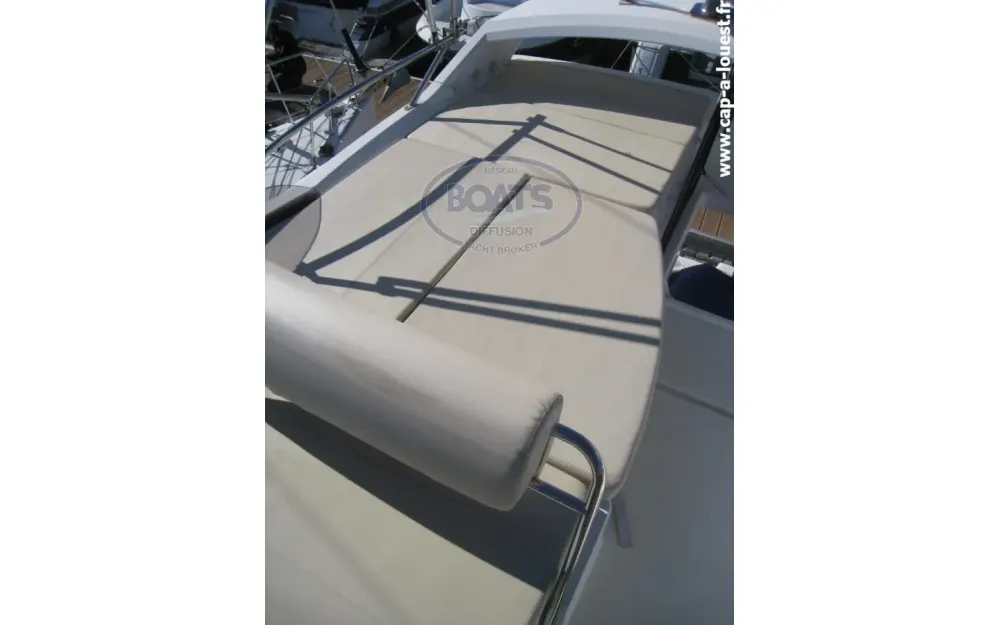 slider 1 Beneteau Antares 30 Fly