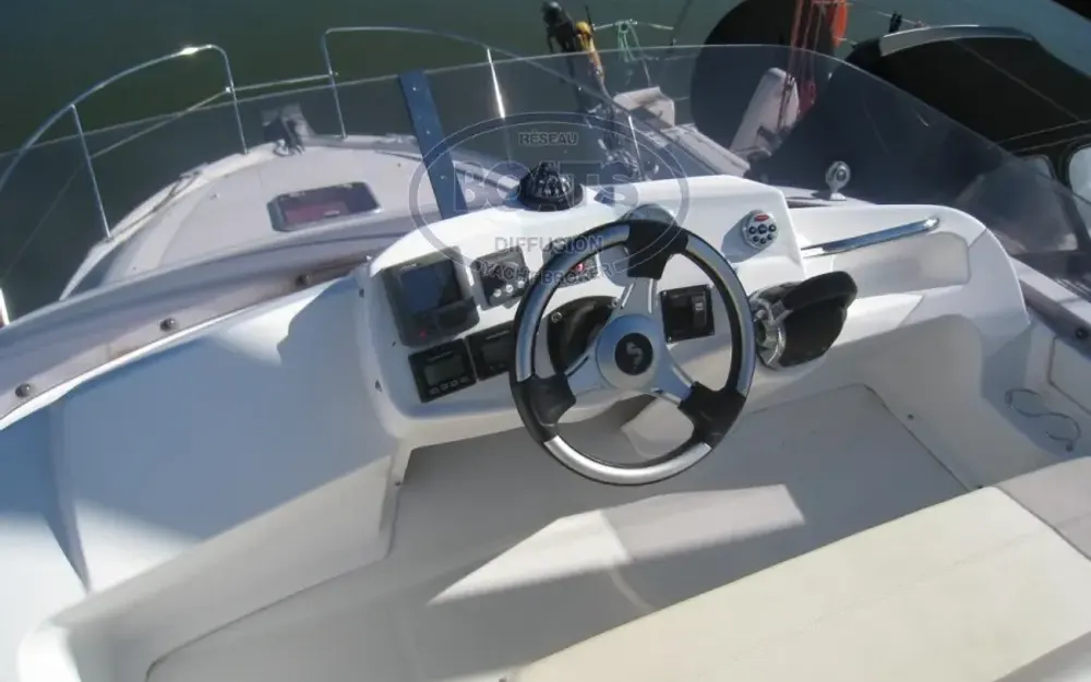 slider 2 Beneteau Antares 30 Fly