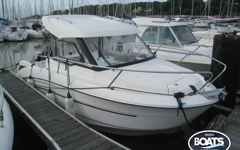 slider 0 Beneteau Antares 6 OB