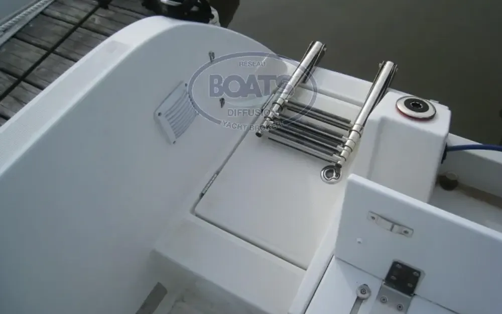 slider 2 Beneteau Antares 6 OB