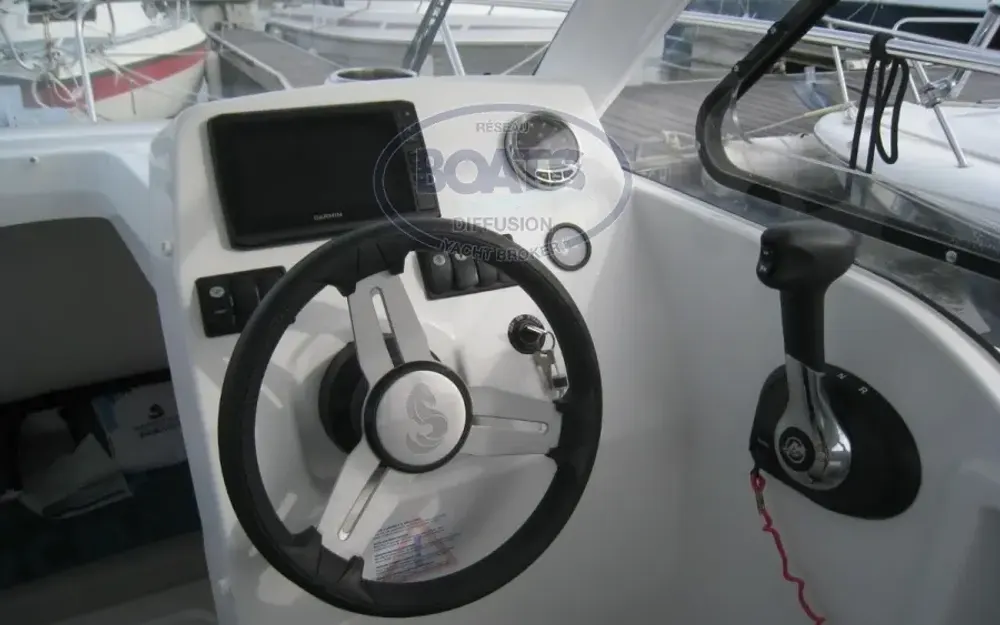 slider 4 Beneteau Antares 6 OB