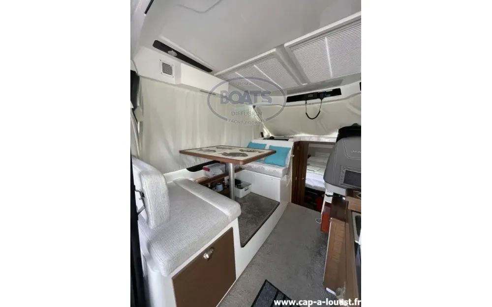 slider 10 Jeanneau Merry Fisher 895