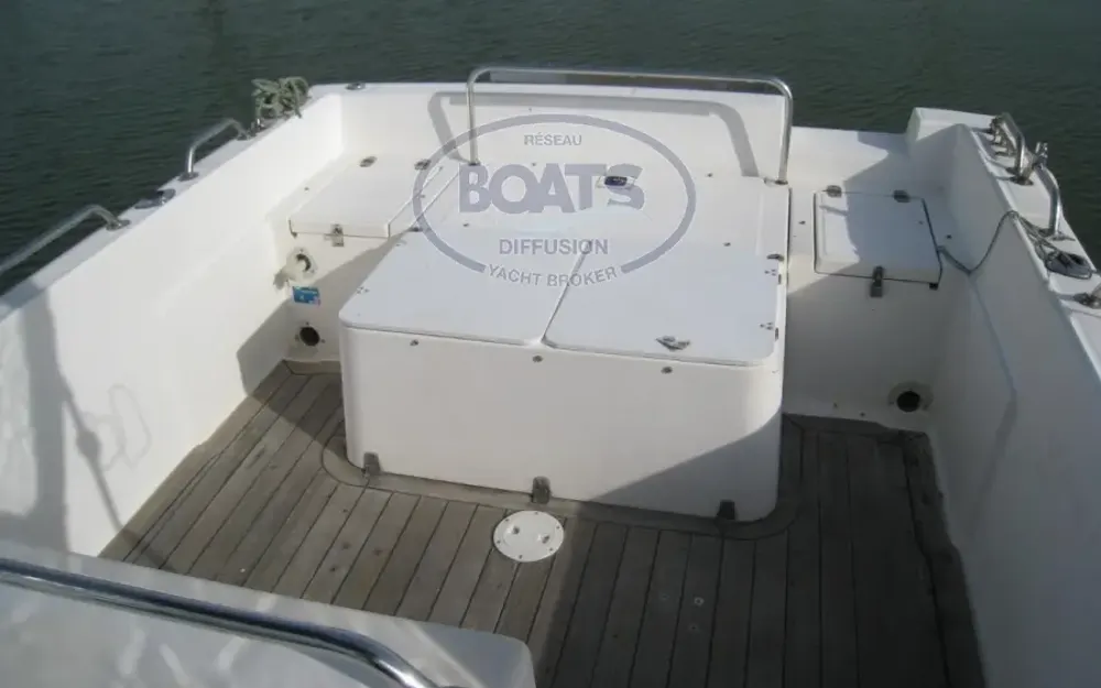 slider 2 Kelt White Shark 237