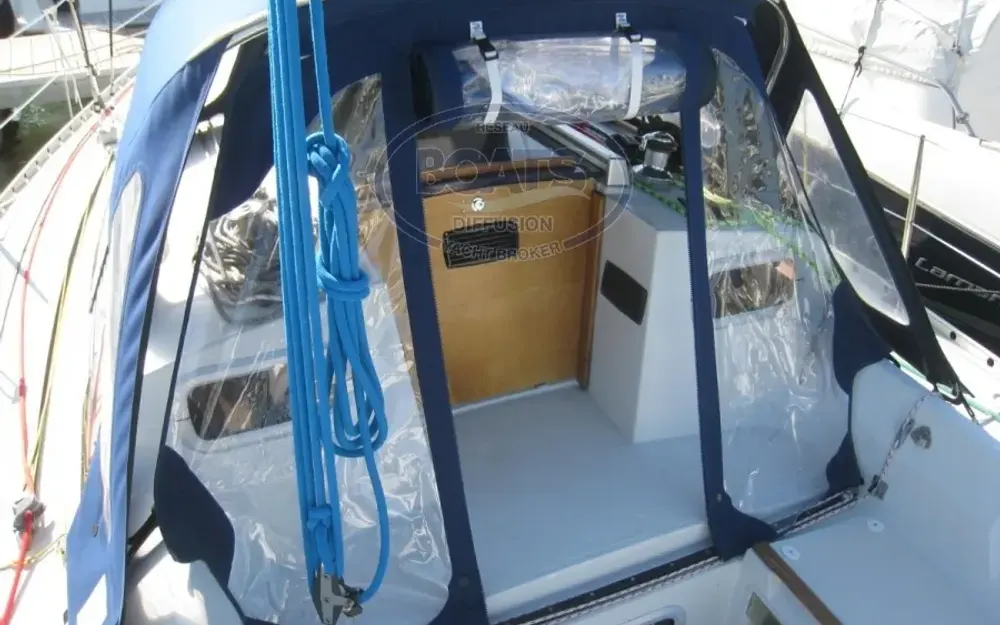 slider 4 Beneteau First 305 DL