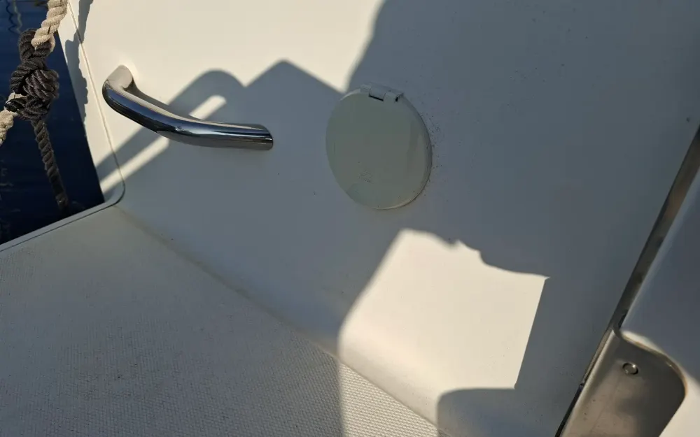 slider 23 Kelt White Shark 206