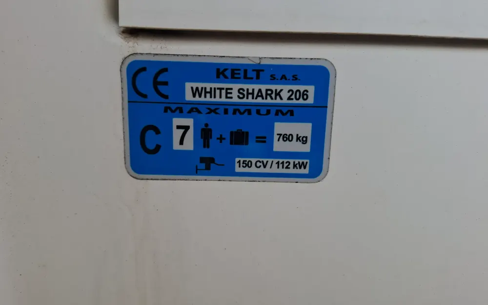slider 26 Kelt White Shark 206