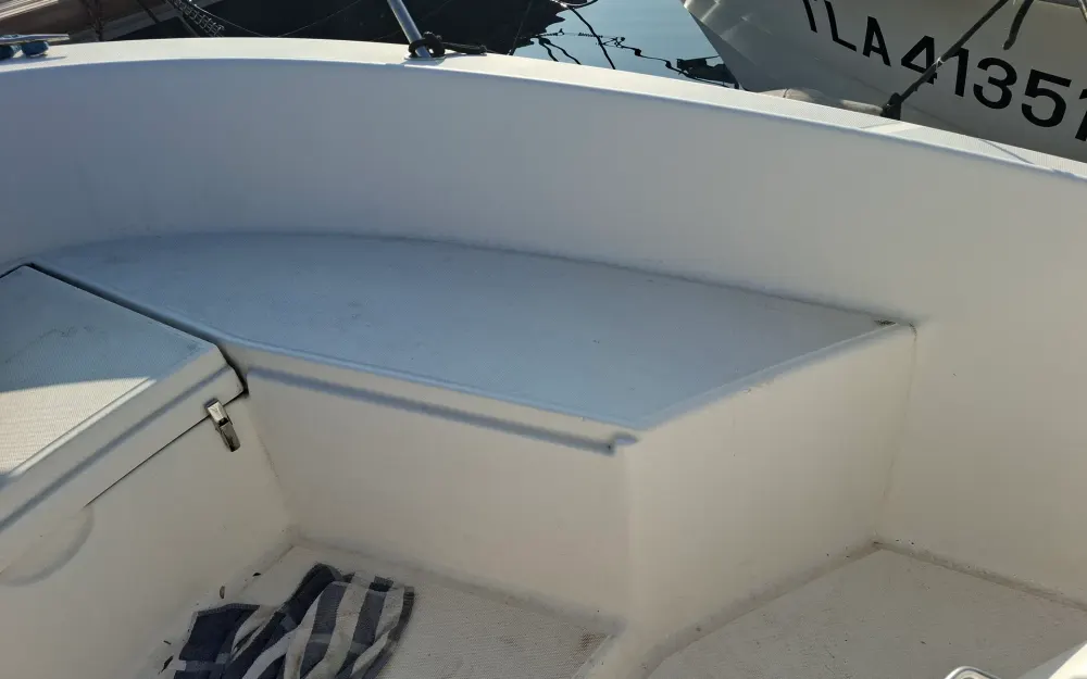 slider 6 Kelt White Shark 206