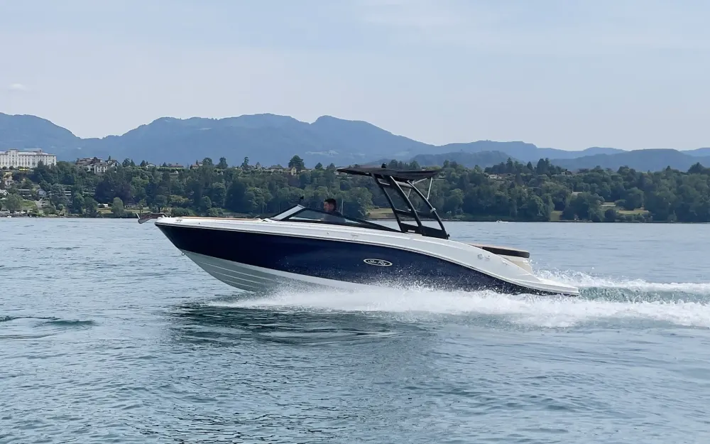 slider 1 Sea Ray SPX 230