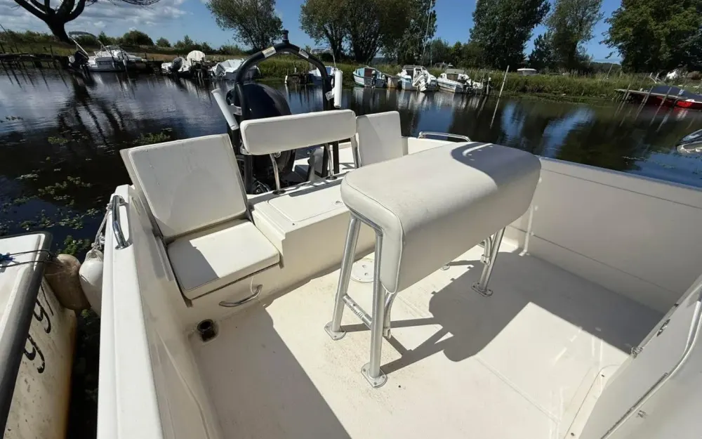 slider 9 Bayliner CC7