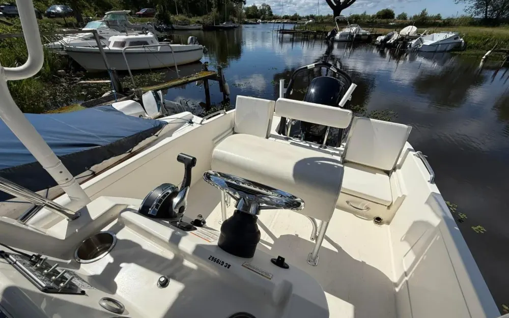 slider 13 Bayliner CC7