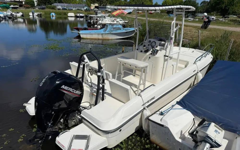 slider 2 Bayliner CC7