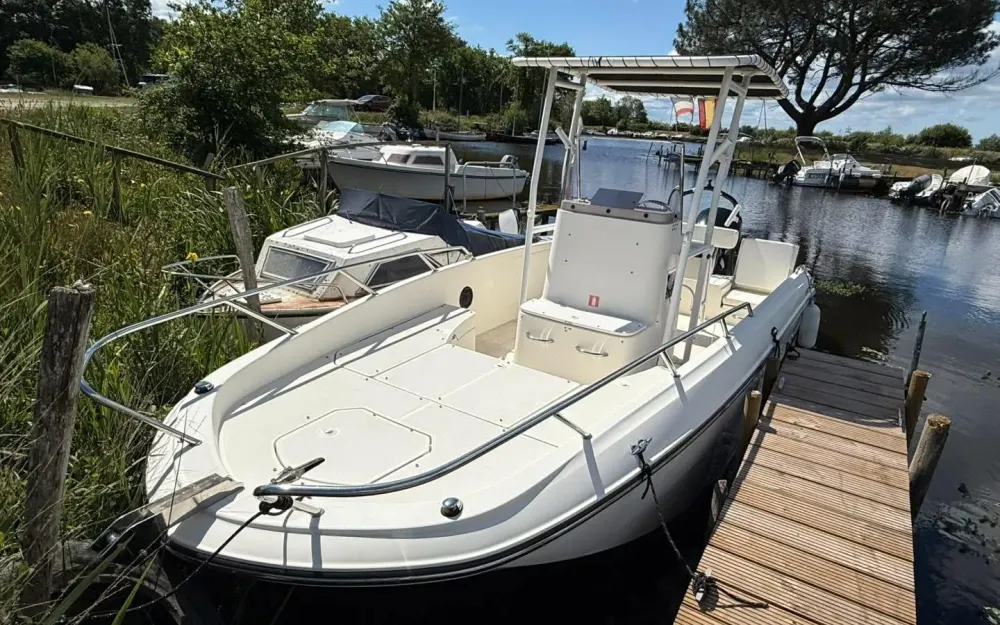 slider 1 Bayliner CC7